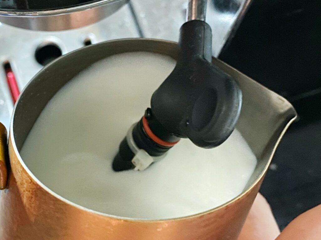 ミルクのスチーミングの画像